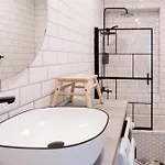 Apartmán Modern In The Heart Of By Pintar