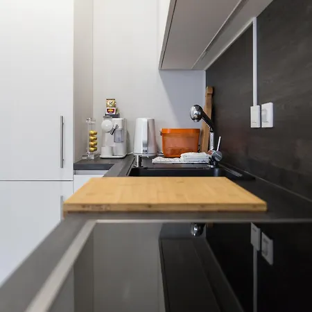 公寓 Modern In The Heart Of By Pintar