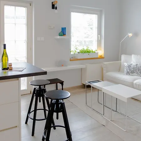 Center Modern With Big Balcony بليد