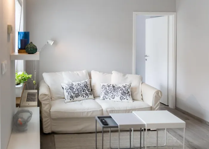 Apartma Center Modern With Big Balcony *