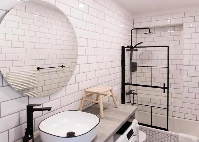 公寓 Center Modern With Big Balcony *